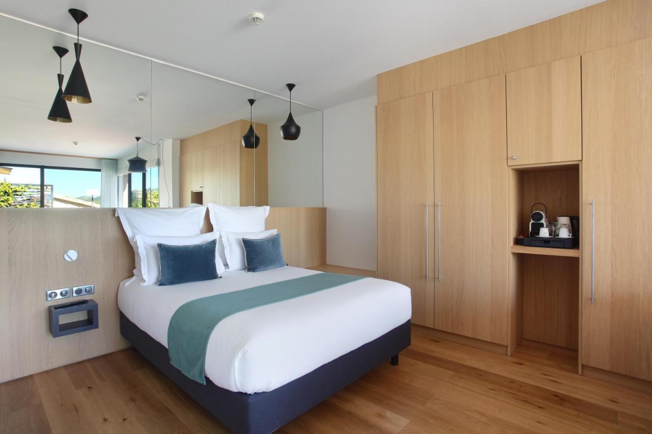 Hotel Sainte Victoire Vauvenargues ภายนอก รูปภาพ