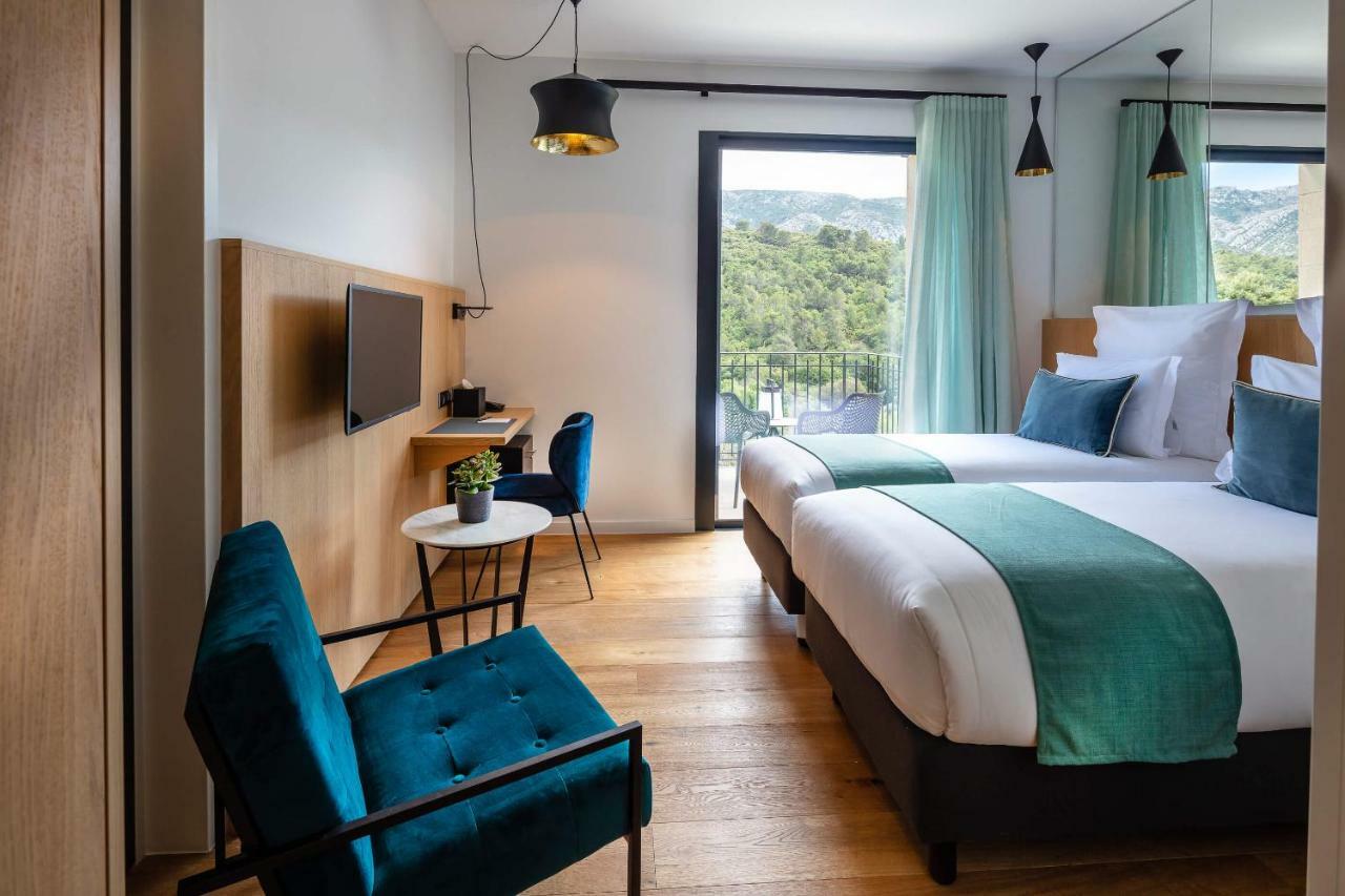Hotel Sainte Victoire Vauvenargues ภายนอก รูปภาพ